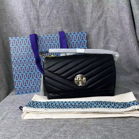 NO.726 TORY BURCH SMALL KIRA CHEVRON SHOULDER BAG IN BLACK - Picture 2 of 11